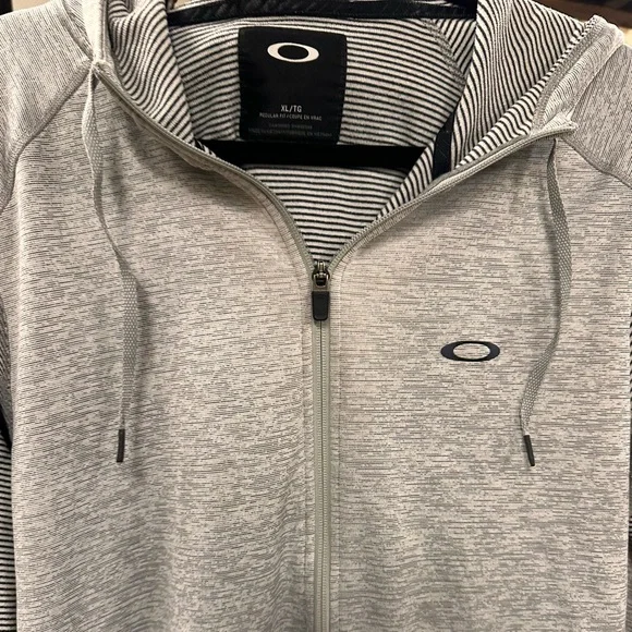 Oakley heather gray fleece lined jacket dawn patrol training - Picture 6 of 10